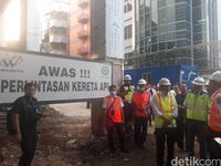 Menhub Pantau Jalur Kereta Bandara Soekarno-Hatta