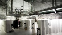 Pionen White Mountain Data Center, Swedia. Digunakan sebagai bunker di era Perang Dingin dan tempat penampungan nuklir, saat ini Pionen digunakan sebagai pusat pengamanan data komputer. Swedish Bahnhof, perusahaan yang mengelolanya pernah menjadi tuan rumah server WikiLeaks. Lokasinya ada di bawah gunung di balik dinding tebal hampir setengah meter dan dibangun untuk menahan bom hidrogen (Dok. CNN)