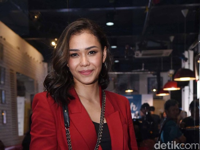 Adinia Wirasti