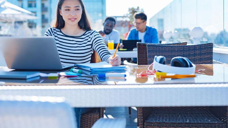 Begini Tantangan yang Dihadapi Ibu-ibu Millenial/ Foto: thinkstock Begini Tantangan yang Dihadapi Ibu-ibu Millenial/ Foto: thinkstock