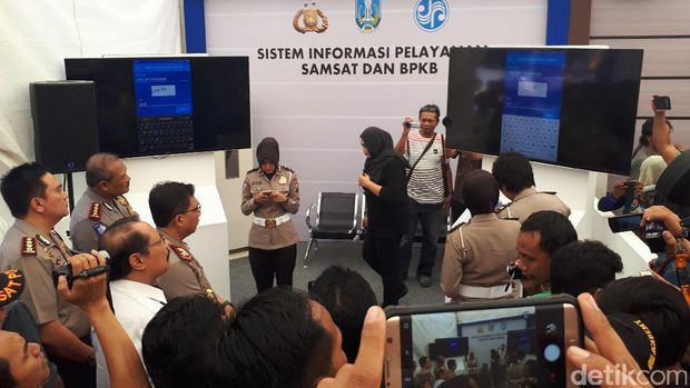 Peluncuran e-smart samsat/