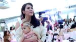 Cantiknya Alice Norin dan Baby Alita