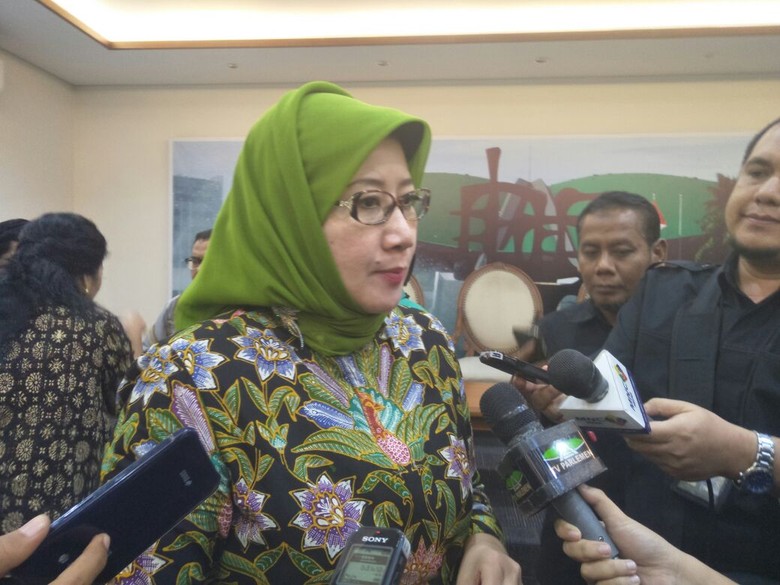 Soal Gaji Dipotong Zakat, Fraksi PPP: Perlu Dimulai dari Presiden Soal Gaji Dipotong Zakat, Fraksi PPP: Perlu Dimulai dari Presiden