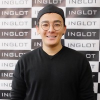 Andy Chun menjadi makeup artist yang dipercaya merias Laudya Cynthia Bella saat menikah nanti. Ia juga kerap jadi langganan selebriti seperti Dian Sastrowardoyo, Melly Goeslaw dan Chelsea Olivia. Foto: Instagram