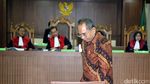 Hakim Jatuhkan Charles Jones Mesang 4 Tahun Penjara