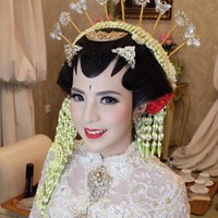 Kartika Soekarwo merupakan putri bungsu Gubernur Jawa Timur Soekarwo. Foto: dok. Instagram