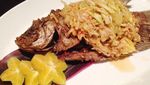 Sedapnya! Gurame Goreng Siram Sambal Mangga, Asam Manis, hingga Saus Padang