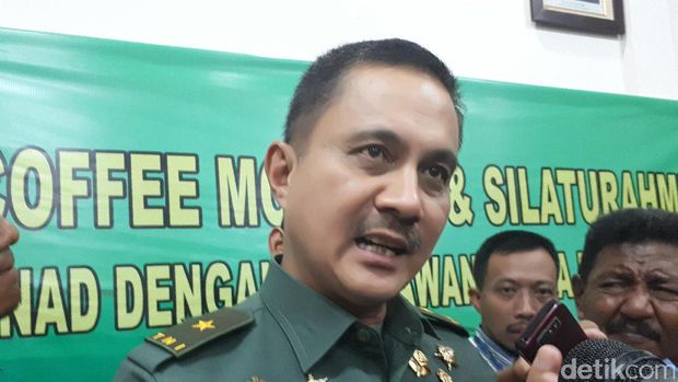 Kadispenad Brigjen TNI Alfret Denny Tuejeh.