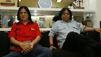 Kehadiran The Rollies diwakili oleh Jimmie Manopo (drummer) dan Oetje F Tekol (bassis). Foto: Asep Syaifullah/detikHOT