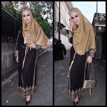 Tiara Dewi mantan istri Lucky Hakim. 