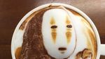 Hiii... Ada Latte Art Bentuk Boneka Chucky hingga Sadako!