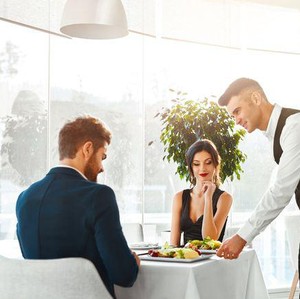 5 Perilaku Sopan Tamu yang Justru Tidak Disukai Pelayan Restoran 5 Perilaku Sopan Tamu yang Justru Tidak Disukai Pelayan Restoran