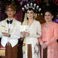 Kebaya pengantin Selvi Gibran Jokowi. Foto: Dok. Instagram