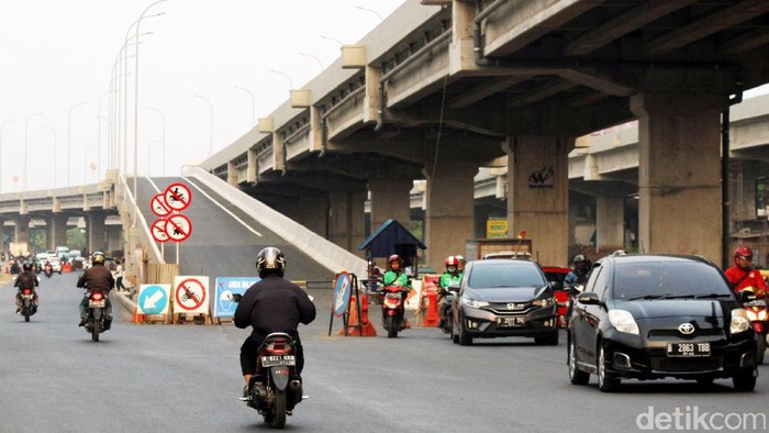 Dibanding Bangun Tol, Lebih Baik Jakarta Perbanyak Angkutan Massal