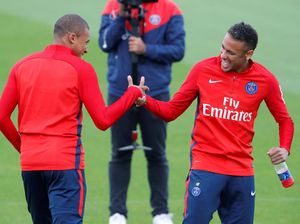 Ketika Neymar Bertemu Mbappe