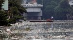Penampakan Kotor dan Joroknya Sungai di Manila