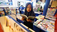 Ratusan anak-anak yang didominasi siswa Sekolah Dasar, mendatangi pameran di Indonesia International Book Fair 2017, yang berlangsung di Senayan, Jakarta, Jumat (08/09/2017).