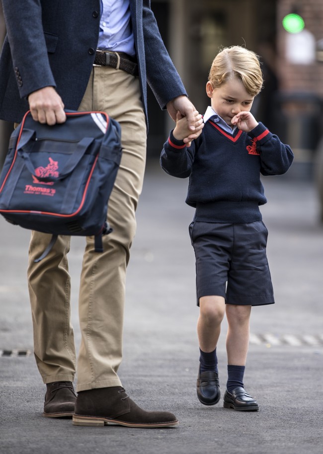 Kate Middleton absen dari mengantar George di hari pertamanya sekolah. Seperti dilaporkan Kensington Palace, Kate Middleton saat ini tengah mengalami morning sickness, hyperemesis gravidarum, karena kehamilan ketiganya. Foto: Dok. Getty Images/Kensington Palace