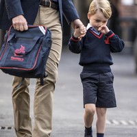 Kate Middleton absen dari mengantar George di hari pertamanya sekolah. Seperti dilaporkan Kensington Palace, Kate Middleton saat ini tengah mengalami morning sickness, hyperemesis gravidarum, karena kehamilan ketiganya. Foto: Dok. Getty Images/Kensington Palace