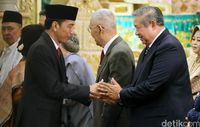 Jokowi dan SBY bertemu di acara pernikahan putri Ketua DPD RI Oesman Sapta.