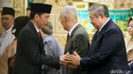 Foto: Jokowi dan SBY Bertemu di Pernikahan Putri OSO