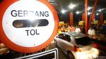 Gerbang Tol Cibubur Utama Resmi Dibongkar