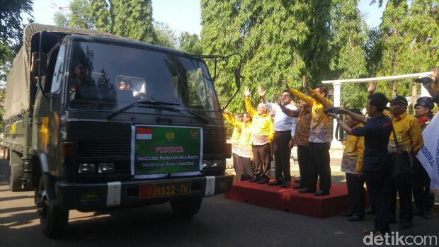 Mendagri Lepas 6.500 Mahasiswa Unnes untuk Dilatih Bela Negara