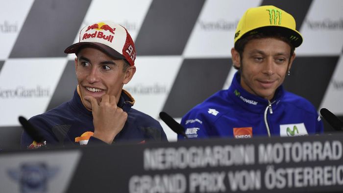 Jelang MotoGP Jerman, Valentino Rossi menilai Marc Marquez begitu kuat di mana-mana. (Foto: Mirco Lazzari gp/Getty Images) Jelang MotoGP Jerman, Valentino Rossi menilai Marc Marquez begitu kuat di mana-mana. (Foto: Mirco Lazzari gp/Getty Images)