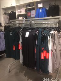 H&M Diskon 50%, Tas Hingga Dress Mulai dari 150 Ribu