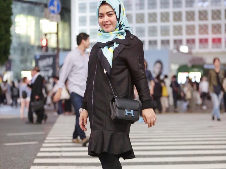 7 Fakta Aisyahrani yang Heboh dengan Obrolan Ingin Jambak-nya/Foto: Dok. Instagram @syh55 7 Fakta Aisyahrani yang Heboh dengan Obrolan Ingin Jambak-nya/Foto: Dok. Instagram @syh55