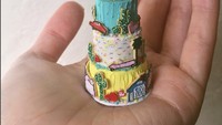 Wedding cake ini terlihat sangat indah dengan riasan burung bango dan hiasan kaktus yang hanya sebesar telapak tangan saja. Foto: Istimewa