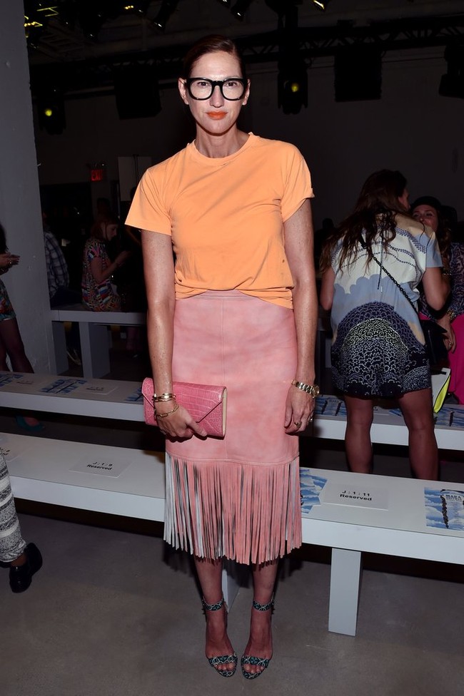 Jenna Lyons adalah mantan direktur kreatif untuk label J.Crew, tak heran ia memiliki gaya busana yang effortless dan chic. Jenna juga dikenal tak takut mencoba tren layering dan memberi statement pada penampilannya lewat aksesori yang mencuri atensi. Foto: Ist.