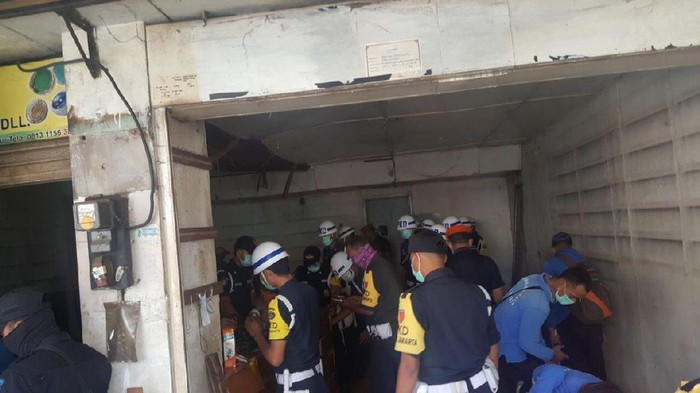 Imbas Pembangunan Stasiun Jatinegara, Puluhan Kios Ditertibkan