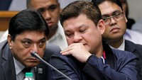 Sang ayah, Presiden Duterte, meminta Paolo untuk hadir dalam forum Senat jika dirinya merasa tidak ada hal yang disembunyikan. Foto: REUTERS/Erik De Castro
