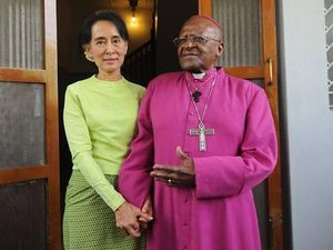 Kecaman Keras Desmond Tutu untuk Suu Kyi Terkait Rohingya