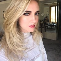 Jika ada banyak orang sakit di waktu bersamaan, seperti yang terjadi di Italia, rumah sakit akan kolaps karena kami tidak punya cukup banyak ruang ICU dan mesin alat bantu pernapasan untuk membantu semua orang, bahkan orang muda juga bisa terkena komplikasi (pernapasan), tutur Chiara Ferragni panjang lebar. Foto: Instagram