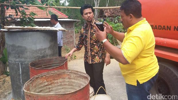 Tinjau Lokasi Kekeringan, Bupati Emil: 