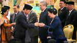 Foto: Jokowi dan SBY Bertemu di Pernikahan Putri OSO