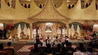 OSO menikahkan anaknya, Putri Selaras Sapta dengan Danindro Arionindito di kediaman OSO, Jl Karang Asem, Kuningan, Jakarta Selatan, Jumat (8/9/2017) pagi.
