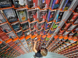 Tak Hanya Pajak Penulis, Pajak Buku Juga Harus Diringankan