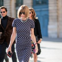 Anna Wintour, wanita yang menjabat sebagai editor in chief Vogue sejak 1988 ini tentu tak luput dari perhatian dengan rambut bobnya yang ikonik. Gaya Anna adalah klasik dan timeless, gambaran tepat untuk gaya ladylike yang sesungguhnya. Foto: Ist.