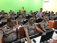 210 Perwira Polri Uji TOEFL, Atase di Thailand Raih Nilai Tertinggi