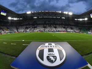 3 Pemainnya Bepergian Saat Isolasi Diri, Juventus Langgar Hukum?