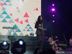 Isyana Sukses Hibur Penggemar di Line Concert 2017