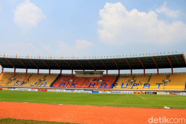 Aparat Gabungan Kawal Laga Persib vs Persiwa di Si Jalak Harupat Aparat Gabungan Kawal Laga Persib vs Persiwa di Si Jalak Harupat