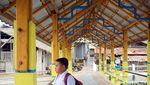 Foto: Saat Batu Bacan Jadi Bahan Pembuat Jembatan