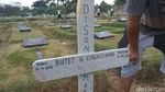 Makam dan Motor yang Jadi Saksi Bisu Kisah Pilu Bayi Debora