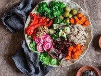Siapa Pun Bisa Jadi Vegan