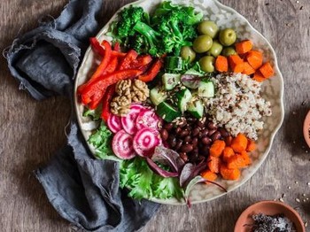 Siapa Pun Bisa Jadi Vegan