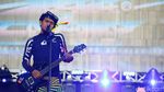 Uniknya Aksi Panggung Rocket Rockers Pakai Baju Selam di Soundrenaline 2017
